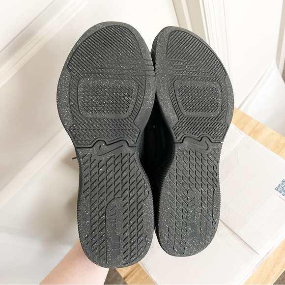 Nike Air Max Men's Black Athletic Sneakers 10 - Picture 16 of 16